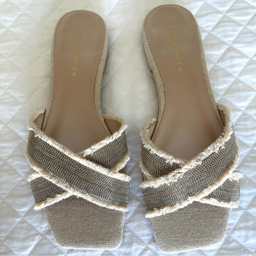PELLE MODA Hailen Sandals Size 7 1/2 Chain bead fringe in Natural NEW! Shoes 7.5
